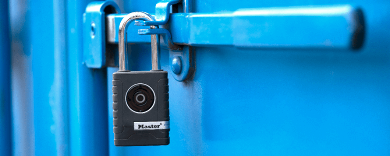 4401 Bluetooth Padlock on shipping container